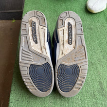Load image into Gallery viewer, Jordan Georgetown 3s Size 11
