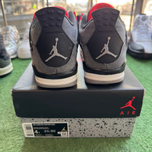 Load image into Gallery viewer, Jordan Infrared 4s Size 4Y
