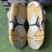 Load image into Gallery viewer, Jordan Georgetown 6s Size 10
