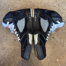 Load image into Gallery viewer, Jordan Reimagined Metallic 5s Size 11
