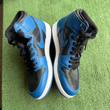 Load image into Gallery viewer, Jordan Marina Blue 1s Size 7Y
