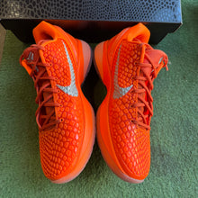 Load image into Gallery viewer, Nike Kobe Total Orange Protro VIs Size 10.5
