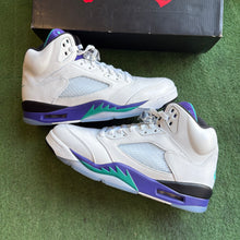 Load image into Gallery viewer, Jordan Grape 5s Size 9.5

