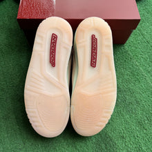 Load image into Gallery viewer, Jordan Valentines Day 3s Size 11.5W/10M
