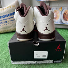 Load image into Gallery viewer, Jordan Golden Ticket 5s Size 11.5W/10M

