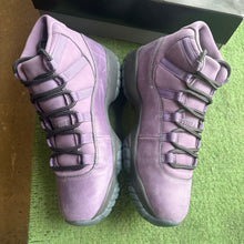Load image into Gallery viewer, Jordan Mojave 11s Size 9
