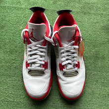 Load image into Gallery viewer, Jordan Fire Red 4s Size 11

