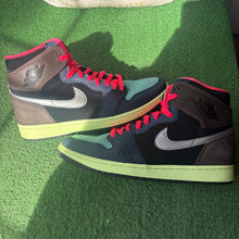 Load image into Gallery viewer, Jordan Bio Hack 1s Size 10
