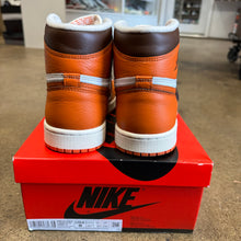 Load image into Gallery viewer, Jordan Starfish 1s Size 9W/7.5M
