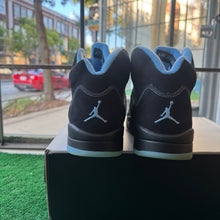 Load image into Gallery viewer, Jordan University Blue 5s Size 11
