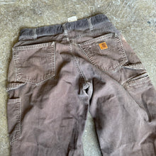 Load image into Gallery viewer, Vintage Carhartt Pants Size 34 x 32
