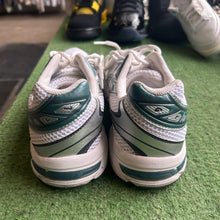 Load image into Gallery viewer, Asics Gel-1130s Size 8.5
