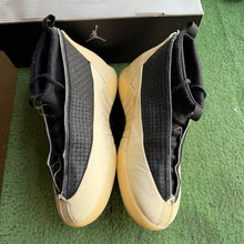 Load image into Gallery viewer, Jordan Muslin 15-23REs Size 10.5
