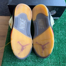 Load image into Gallery viewer, Jordan X Off White Sail 5s Size 5
