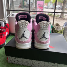 Load image into Gallery viewer, Jordan Orchid 4s Size 10.5W/9M
