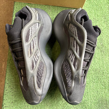 Load image into Gallery viewer, Adidas Yeezy Dark Glow 700 V3s Size 10.5
