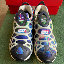 Load image into Gallery viewer, Nike Air Kukini Size 10
