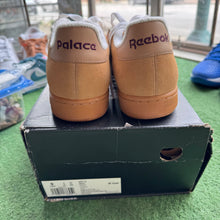 Load image into Gallery viewer, Reebok Palace NPCs Size 9
