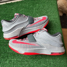 Load image into Gallery viewer, Nike Calm Before The Storm KD 7s Size 13
