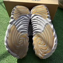 Load image into Gallery viewer, Salehe Bembury Mauve Crocs Size 11
