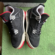 Load image into Gallery viewer, 2019 Jordan Bred 4s Size 5.5Y
