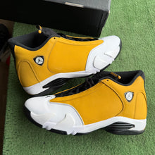 Load image into Gallery viewer, Jordan Ginger 14s Size 11
