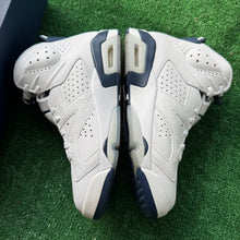 Load image into Gallery viewer, Jordan Midnight Navy 6s Size 10
