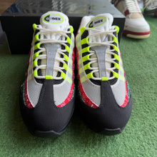 Load image into Gallery viewer, Nike Big Bubble Neon Paisley Bandana Air Max 95s Size 10.5
