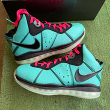 Load image into Gallery viewer, Nike LeBron South Beach 8s Size 9
