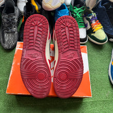 Load image into Gallery viewer, Jordan Lost And Found 1s Size 13

