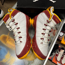 Load image into Gallery viewer, Jordan Crawfish 9s Size 8.5
