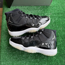 Load image into Gallery viewer, Jordan Jubilee 11s Size 7.5W/6M
