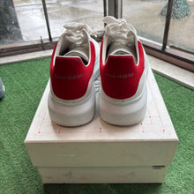 Load image into Gallery viewer, Alexander McQueen Oversized Size 42.5
