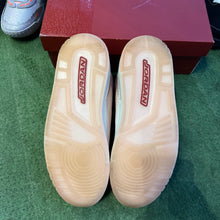 Load image into Gallery viewer, Jordan Valentines Day Treat Yourself 3s Size 12W/10.5M
