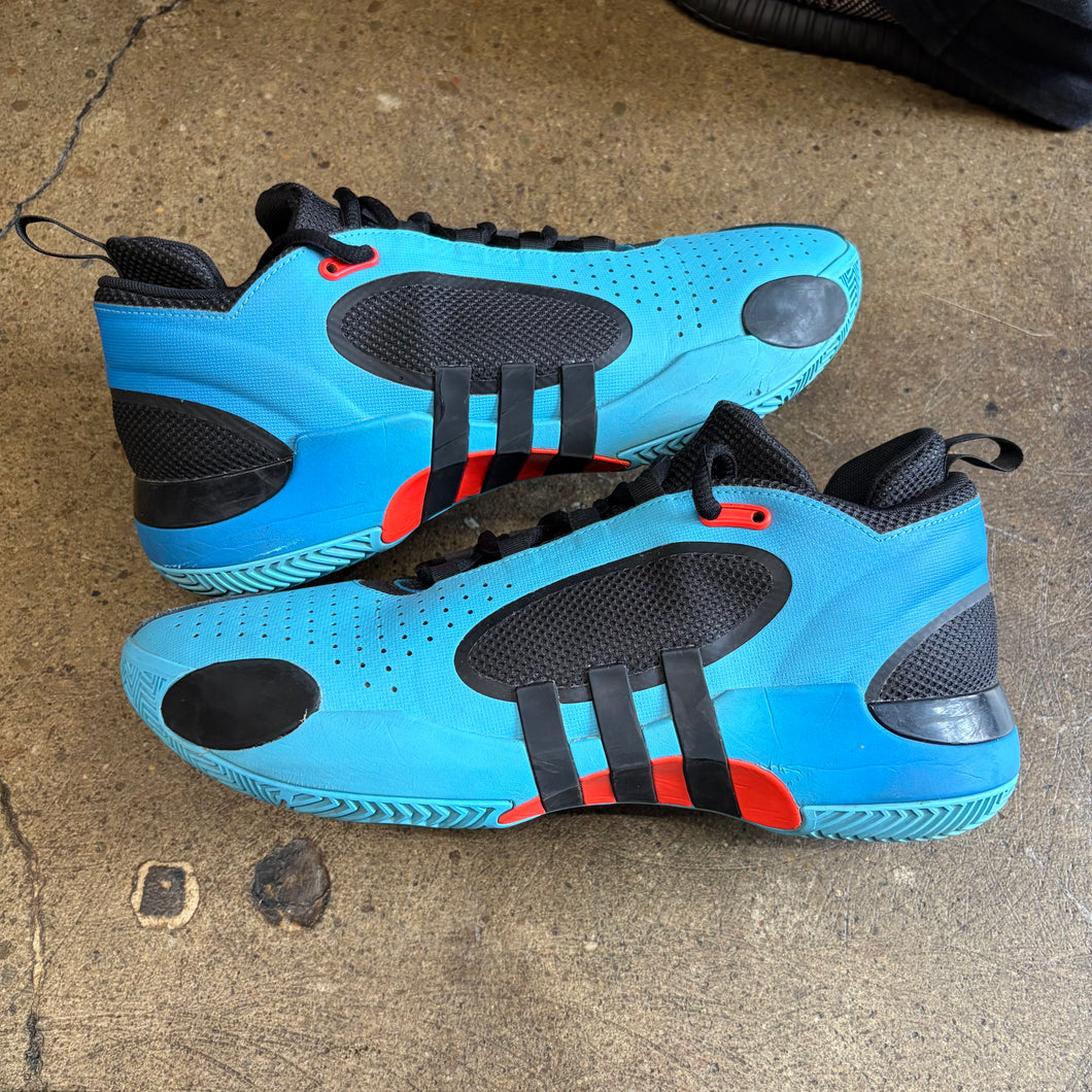 Adidas D.O.N Issue 5s Size 11