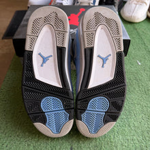 Load image into Gallery viewer, Jordan University Blue 4s Size 6Y
