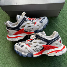 Load image into Gallery viewer, Balenciaga Track2s Size 40
