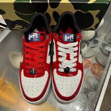 Load image into Gallery viewer, A Bathing Ape Patent Red Bapestas Size 7
