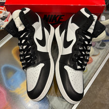 Load image into Gallery viewer, Jordan Black White 85 1s Size 13
