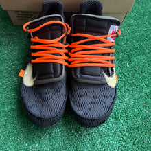 Load image into Gallery viewer, Nike Off-White Air Presto Size 11
