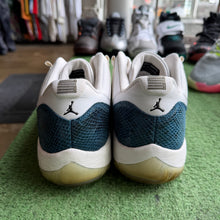 Load image into Gallery viewer, Jordan Snake Skin Low 11s Size 12
