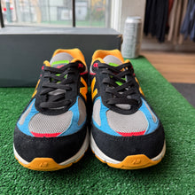 Load image into Gallery viewer, New Balance DTLR Wild Style 2.0 990v4s Size 7Y
