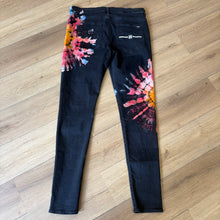 Load image into Gallery viewer, Amiri Denim Size 38

