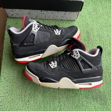 Load image into Gallery viewer, 2019 Jordan Bred 4s Size 5.5Y
