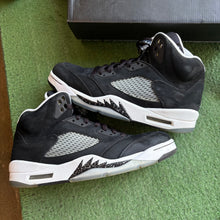 Load image into Gallery viewer, Jordan Moonlight 5s Size 10
