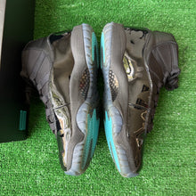 Load image into Gallery viewer, Jordan Gamma 11s Size 7.5
