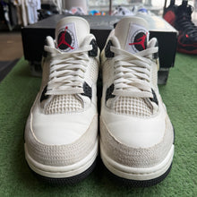 Load image into Gallery viewer, Jordan Flight Club 4s Size 11
