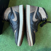 Load image into Gallery viewer, Jordan Palomino 1s Size 9.5
