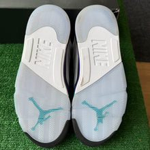 Load image into Gallery viewer, Jordan Grape 5s Size 8.5
