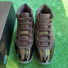 Load image into Gallery viewer, Jordan Gamma 11s Size 9
